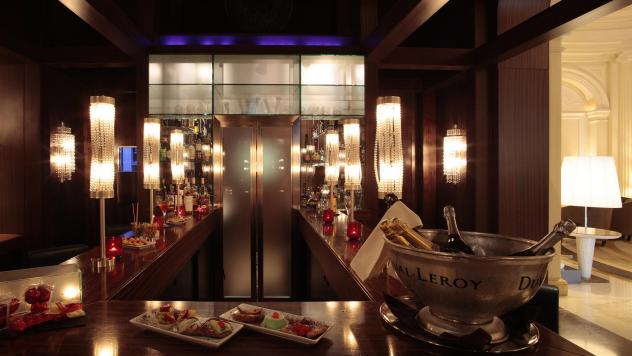 Lobby Bar