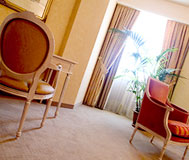 Rooms & suites