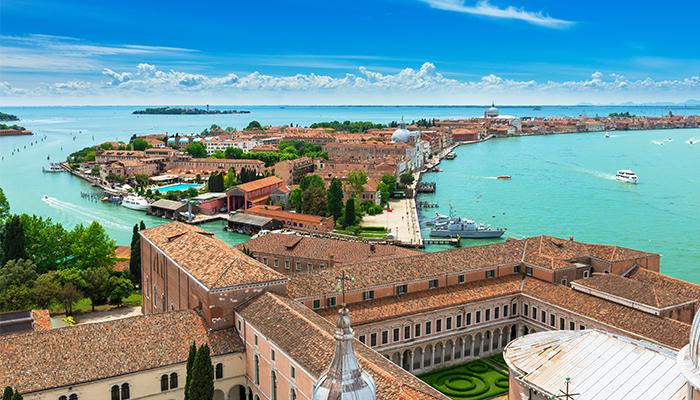 5 reasons to visit Venice
